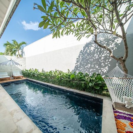 Astera Villa Seminyak By Ini Vie Hospitality 外观 照片