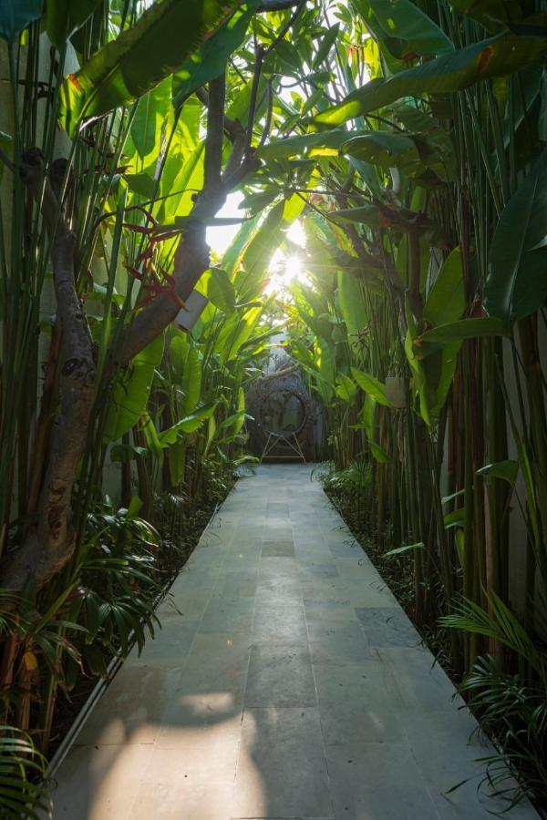 Astera Villa Seminyak By Ini Vie Hospitality 外观 照片